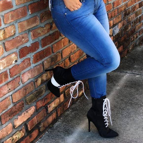 Lace up heeled booties hour sale - Picture 7 of 12